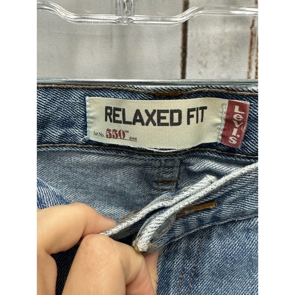Levi's Men Jeans 36X30 Relaxed Fit Med Wash - Picture 2 of 5